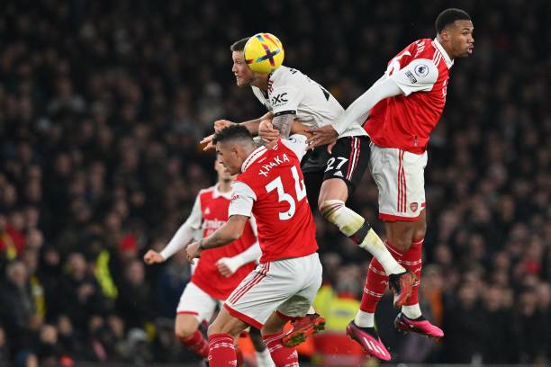 而约维奇则 而约维奇则