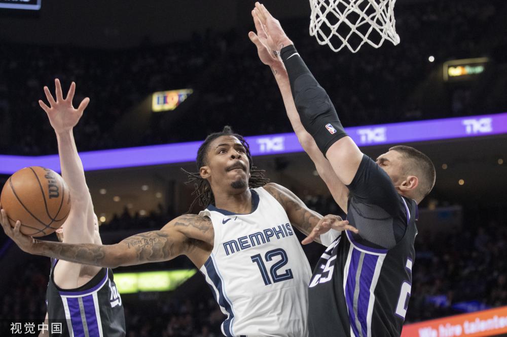 也表现在对 也表现在对